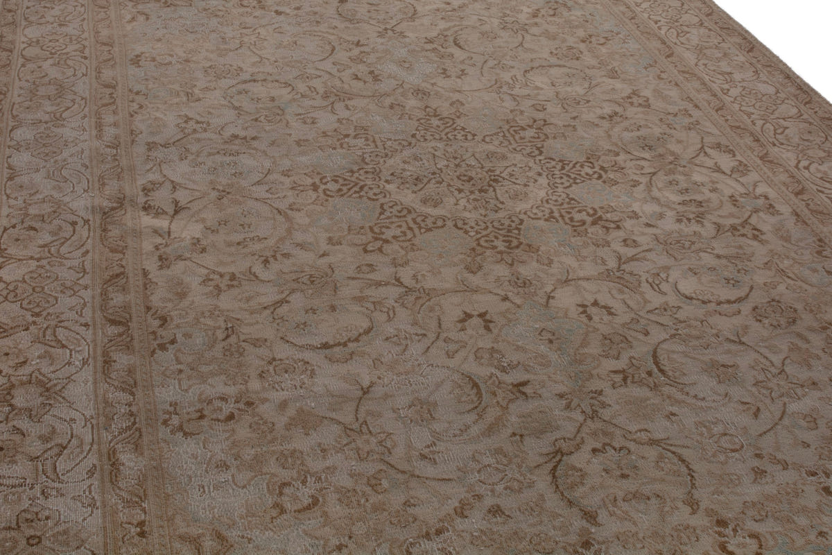 3481, Persian Nain Area Rug