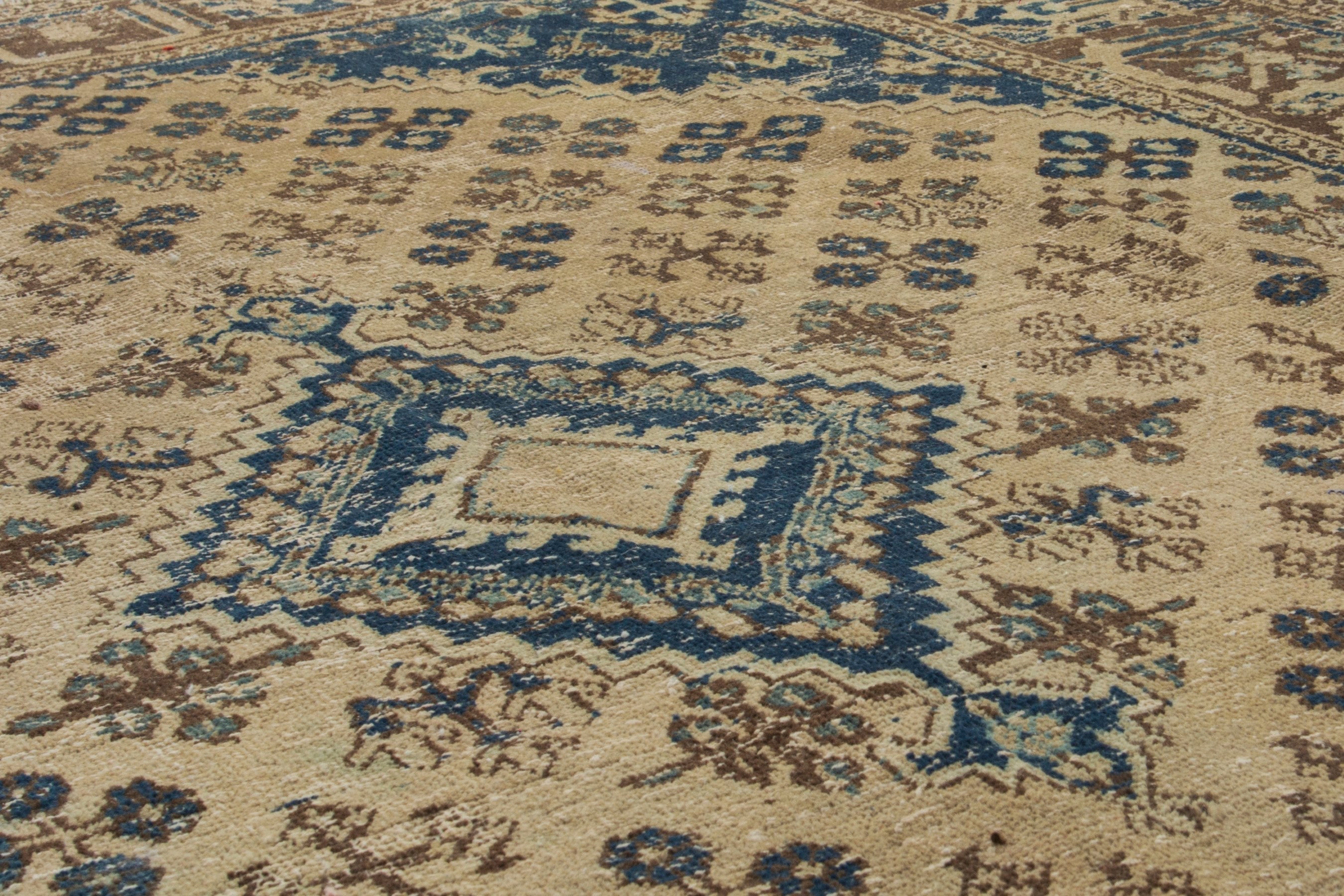 Persian Hamedan area rug in cream and navy, view 11 of 21