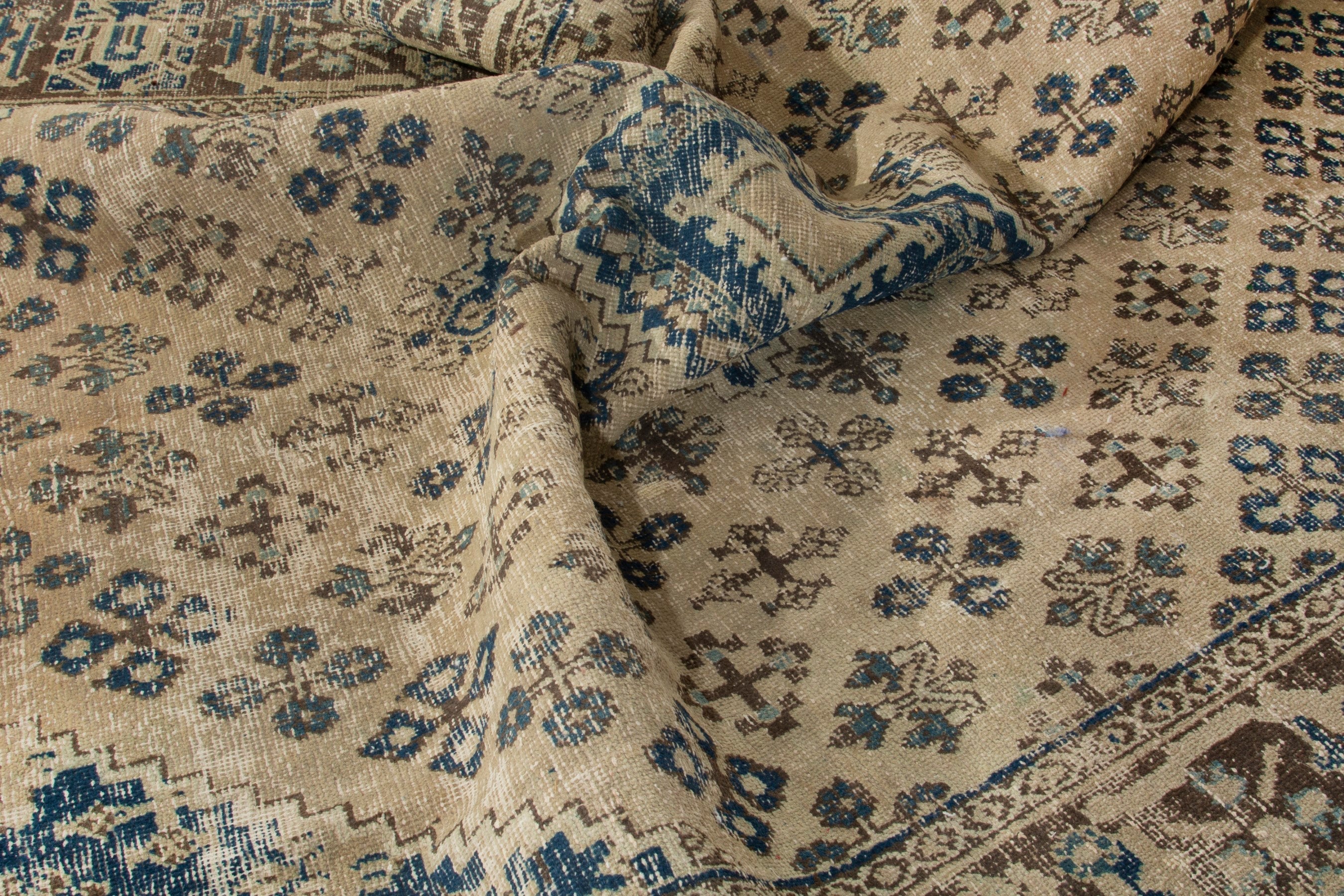 Persian Hamedan area rug in cream and navy, view 18 of 21