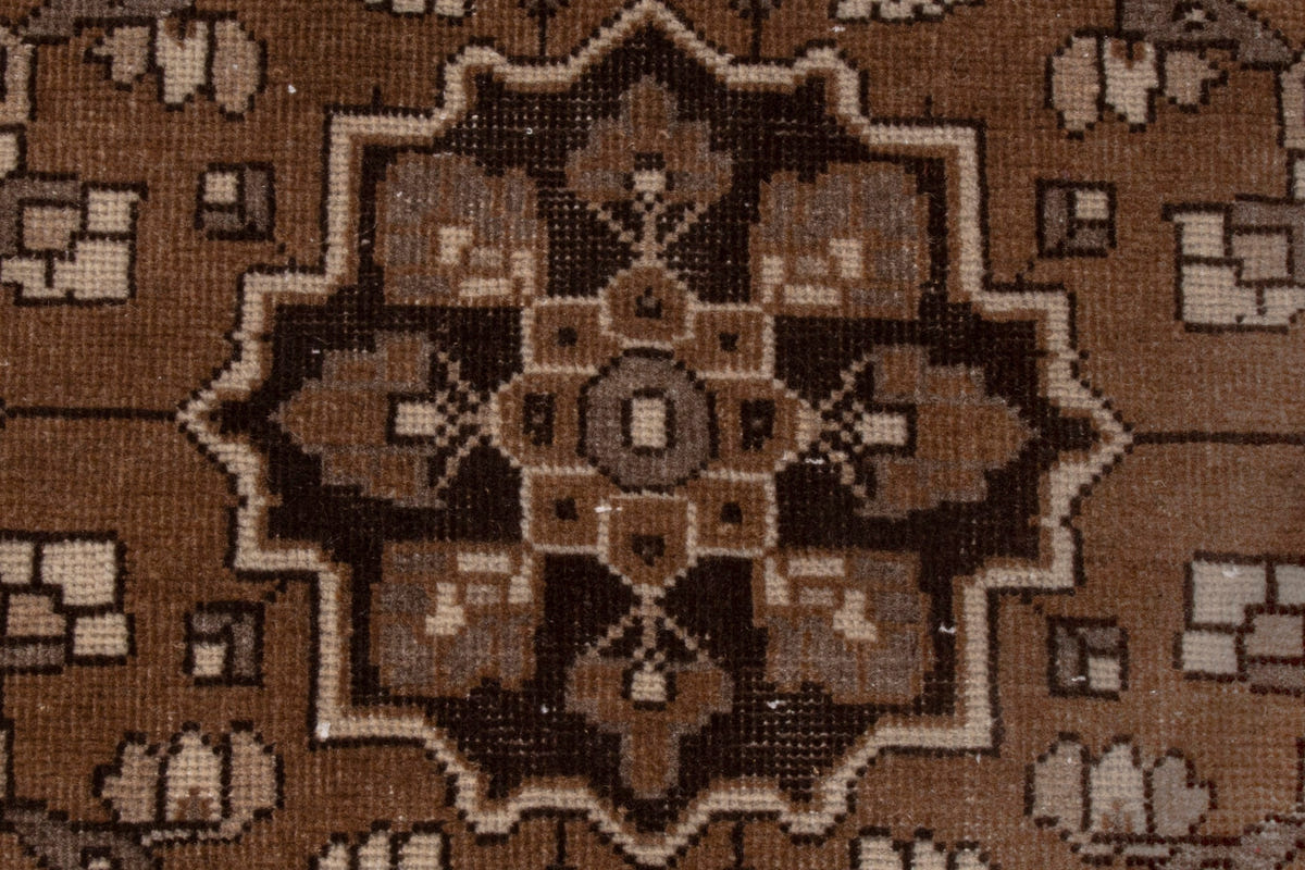 3522, Persian Ferdos Oversized Rug