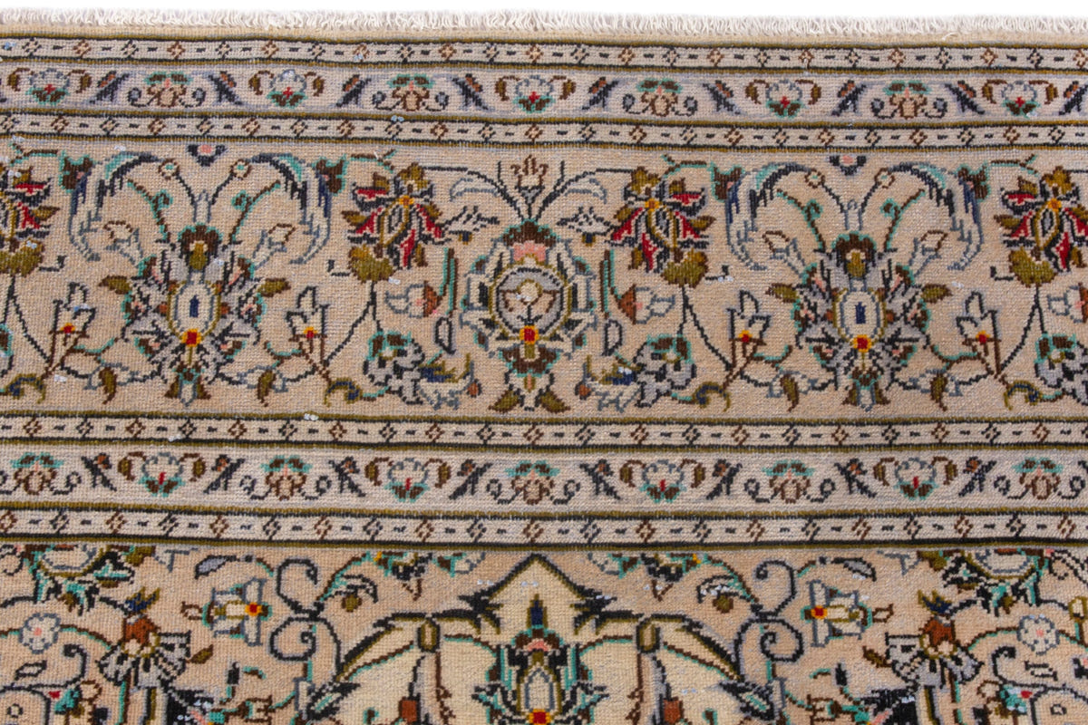 3524, Persian Kashan Area Rug