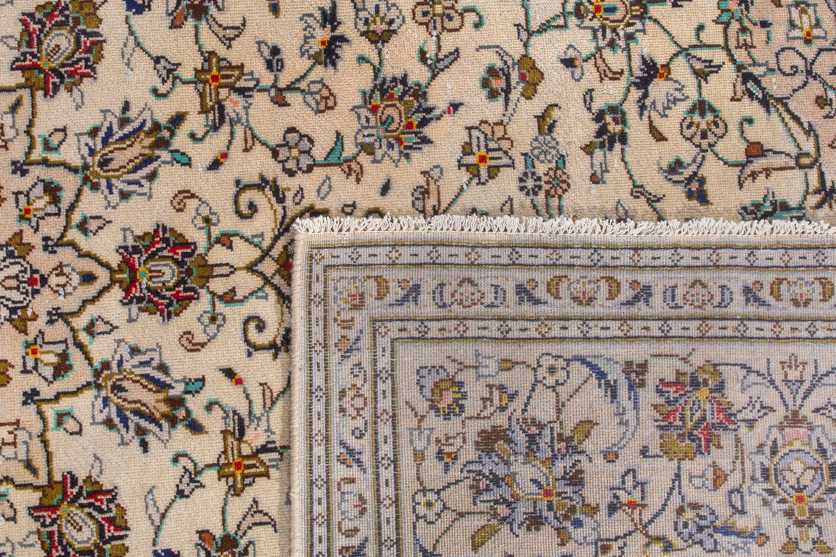 3524, Persian Kashan Area Rug