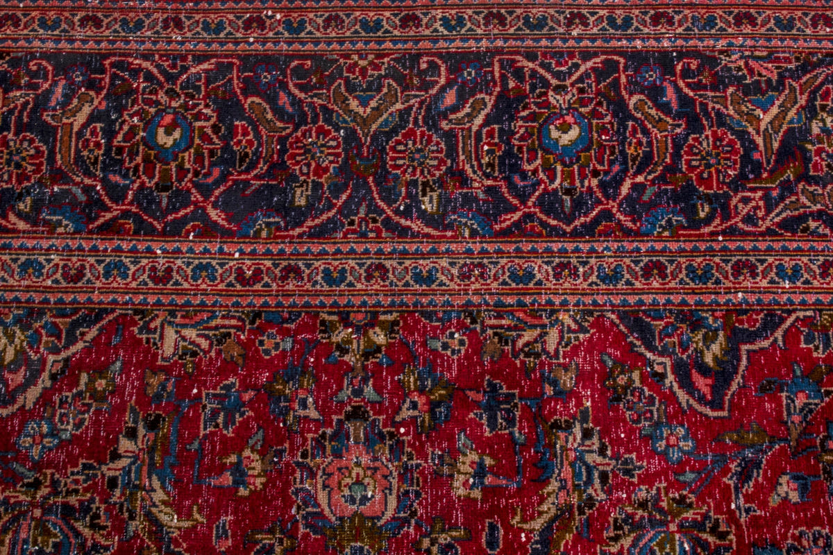 3527, Persian Kashan Area Rug