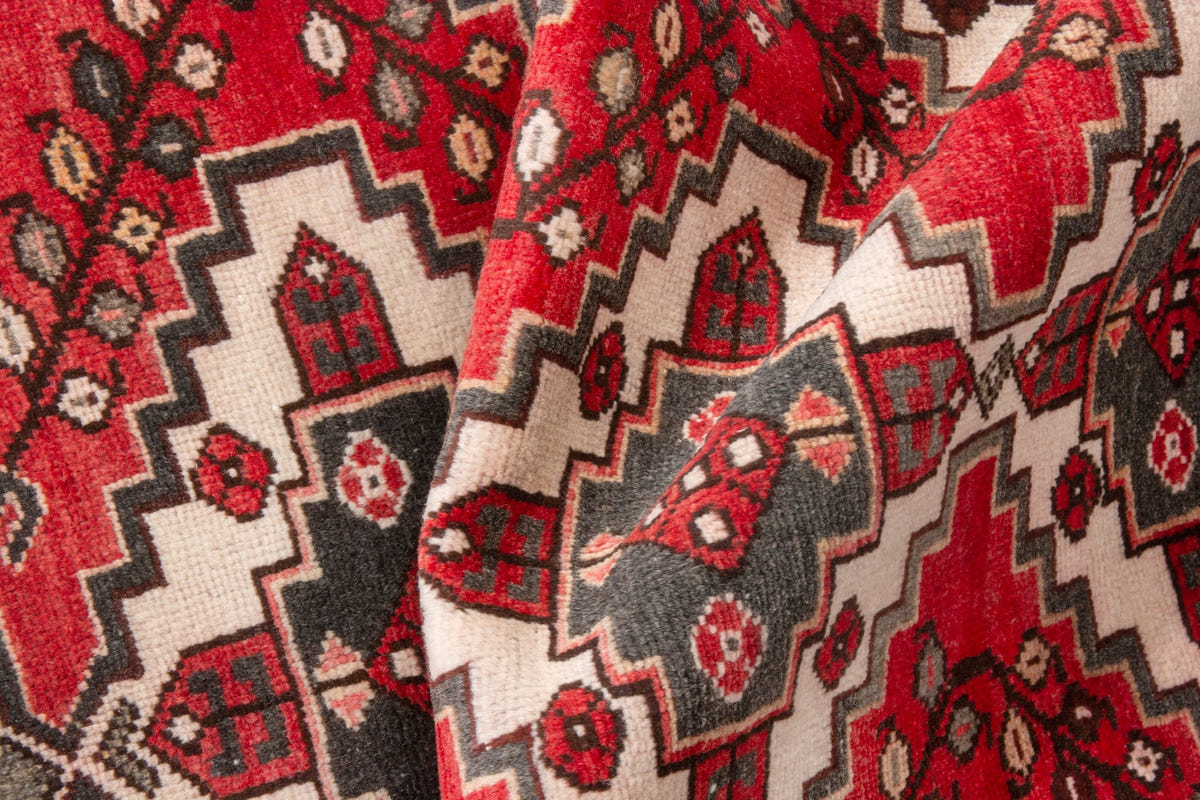 3660, Persian Bakhtiari Area Rug