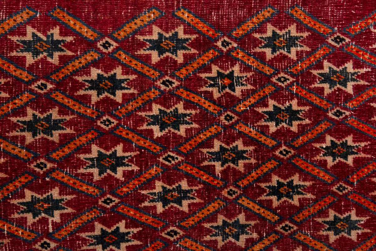 3686, Persian Shiraz Area Rug