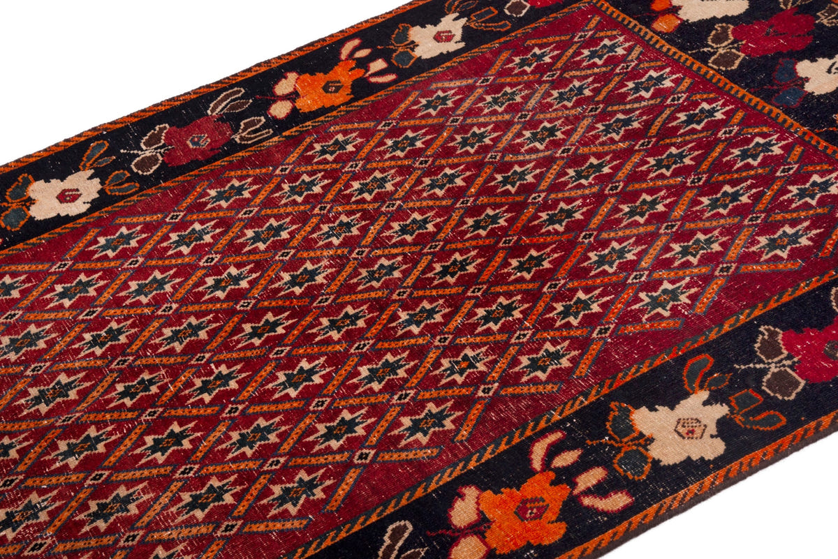 3686, Persian Shiraz Area Rug