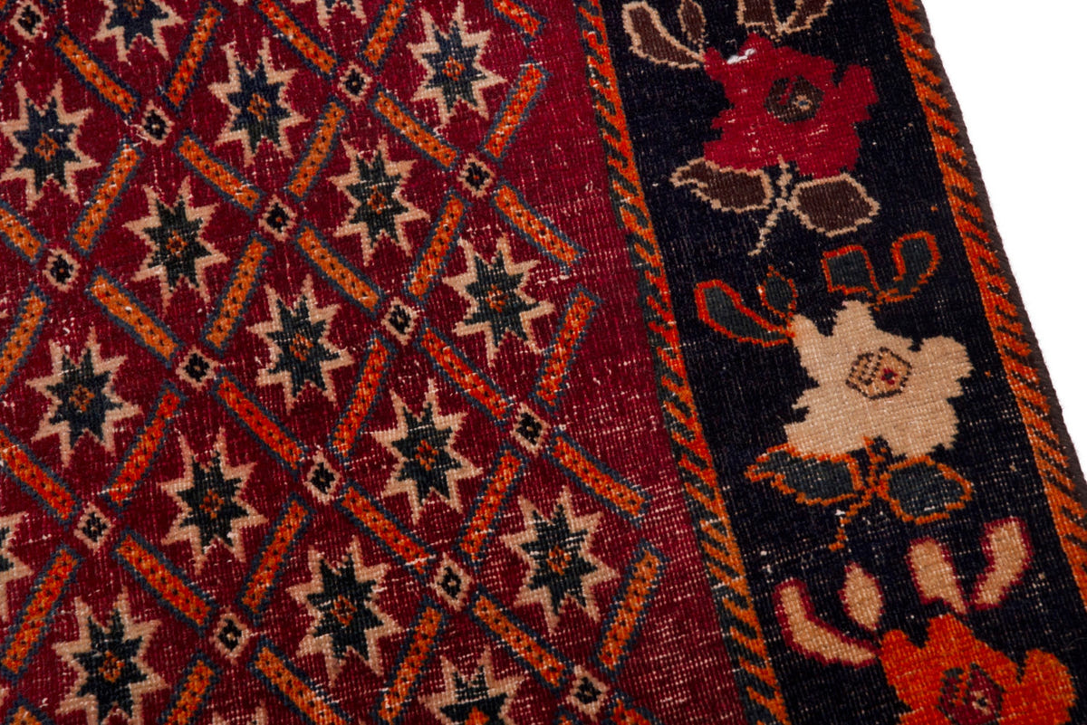 3686, Persian Shiraz Area Rug