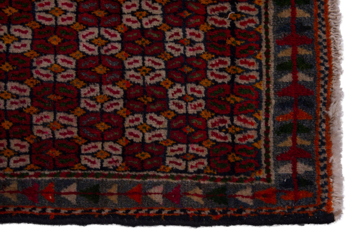 Persian Shiraz accent rug in burgundy and cream, view 5 of 8