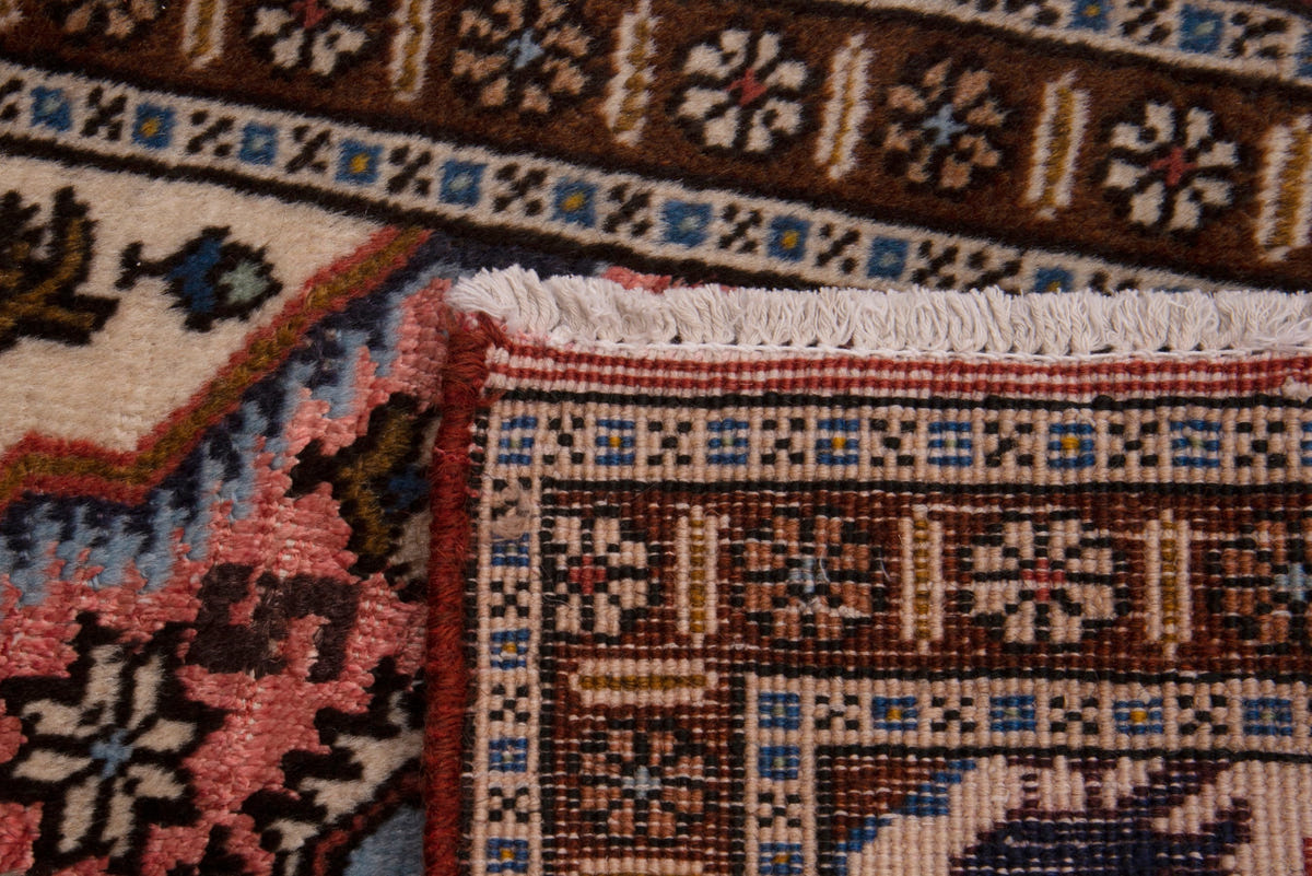 3885, Persian Ardabil Mini Rug