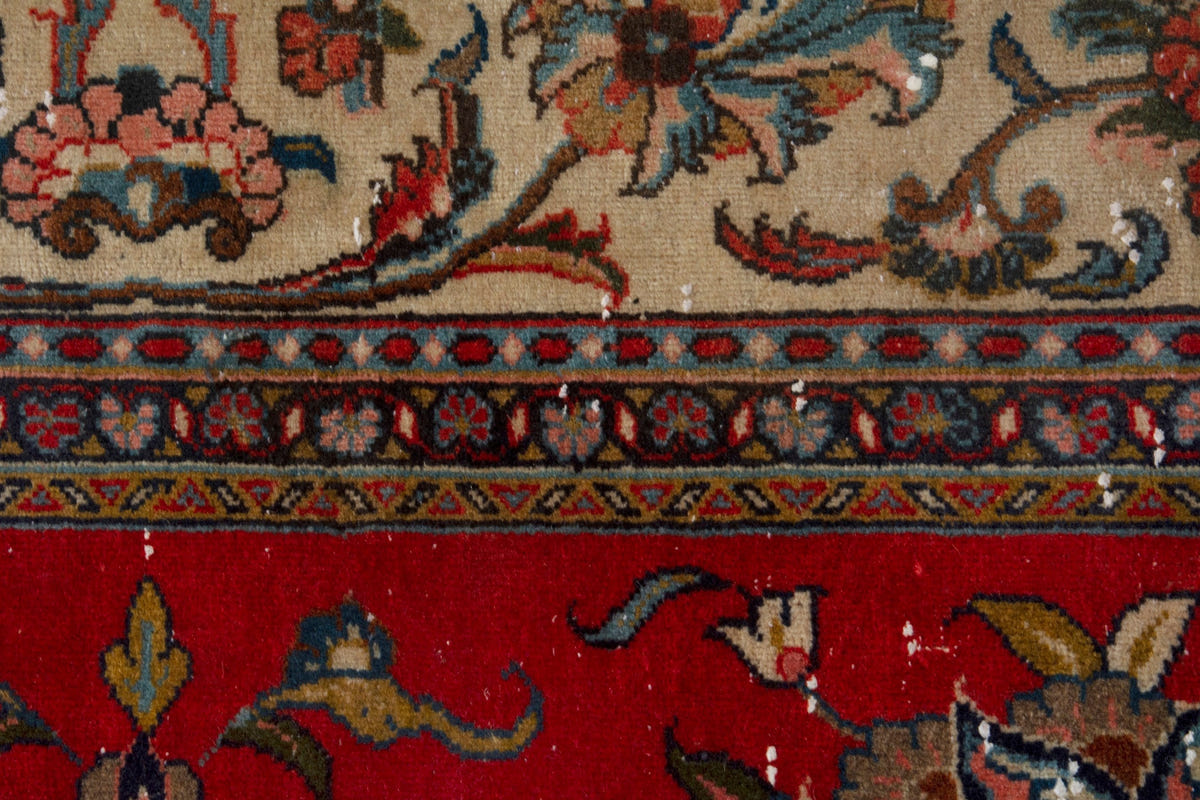 3905, Persian Sarouk Oversized Rug