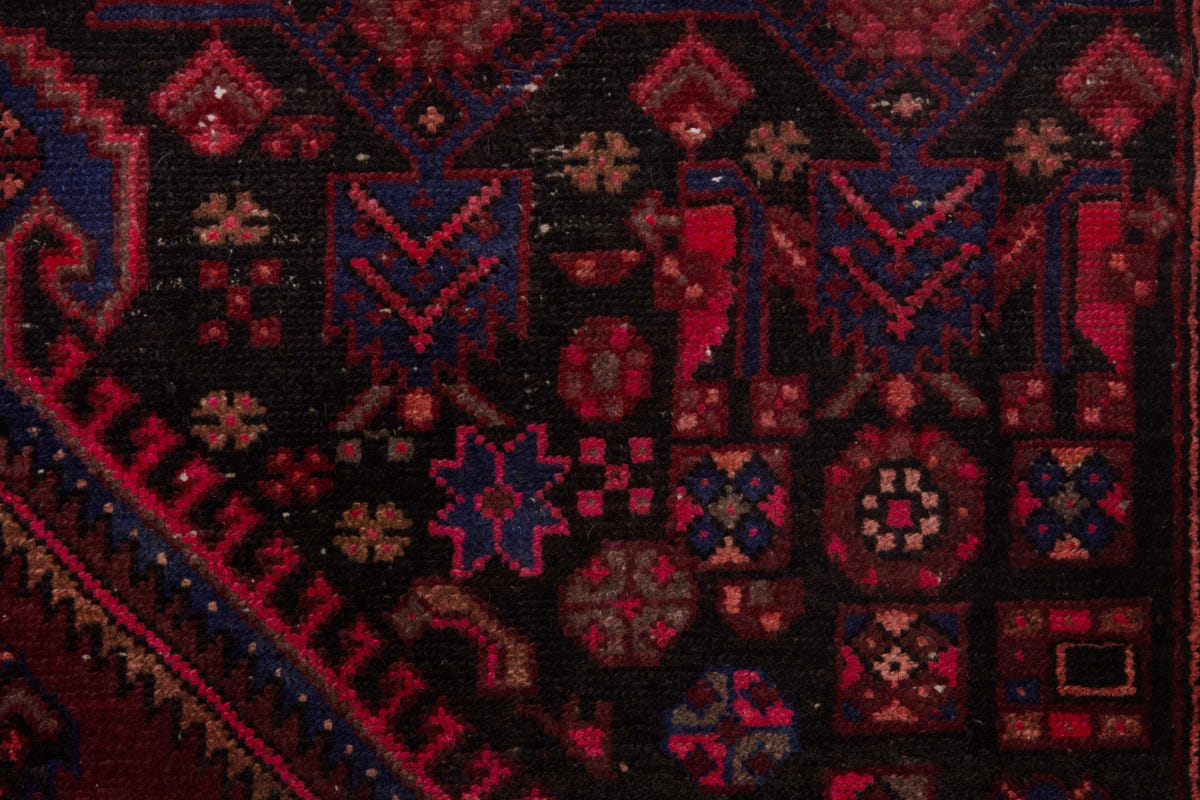 3908, Persian Zanjan Area Rug