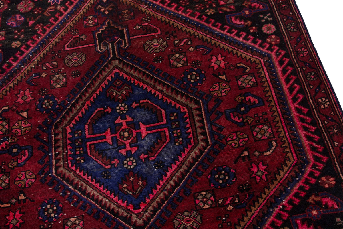 3908, Persian Zanjan Area Rug