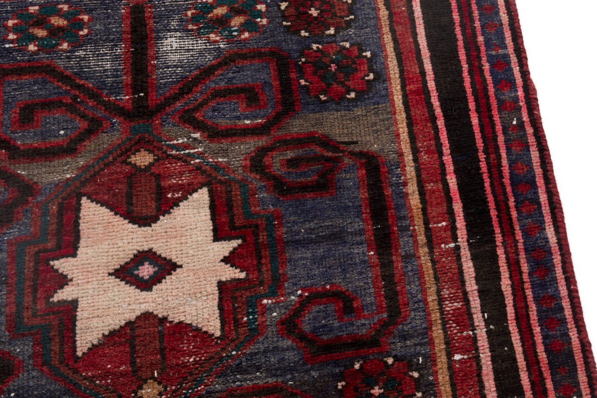 3916, Persian Zanjan Area Rug