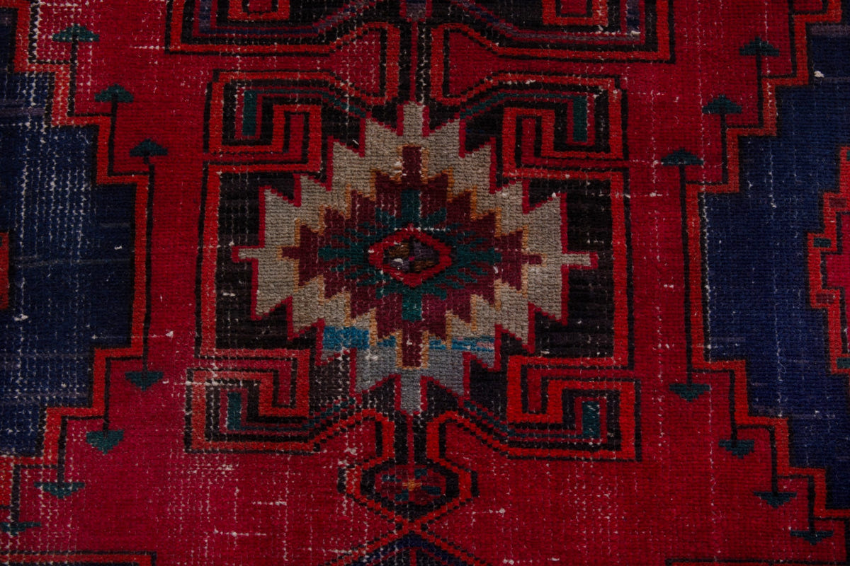 3955, Persian Zanjan Area Rug