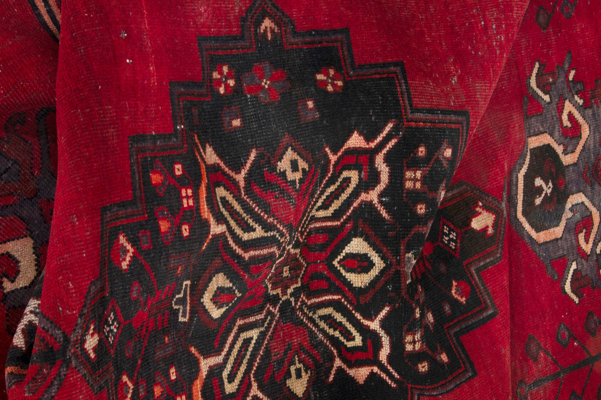 3986, Persian Ferdos Area Rug