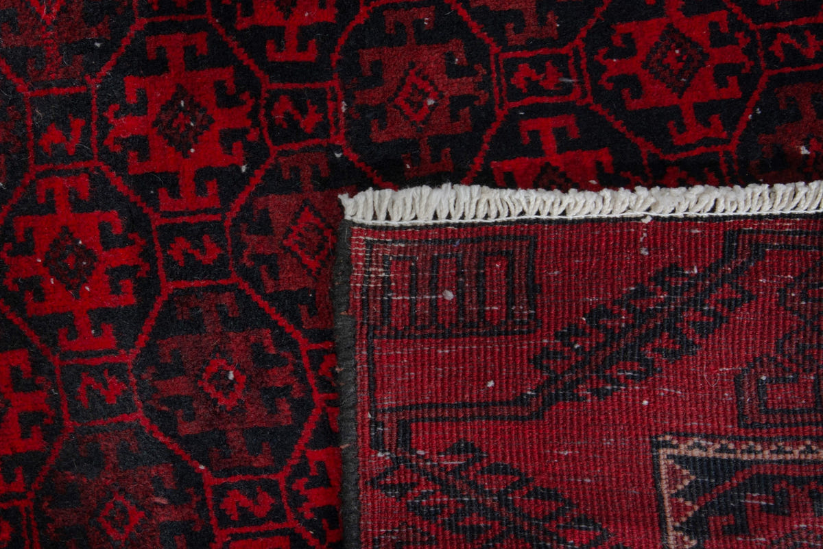 4004, Persian Baluch Area Rug