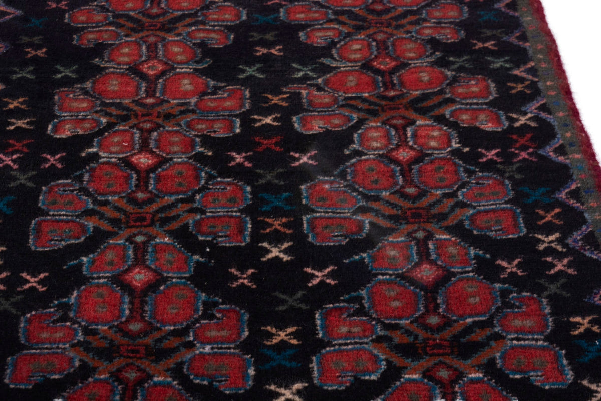 4056, Persian Sanandaj Runner Rug