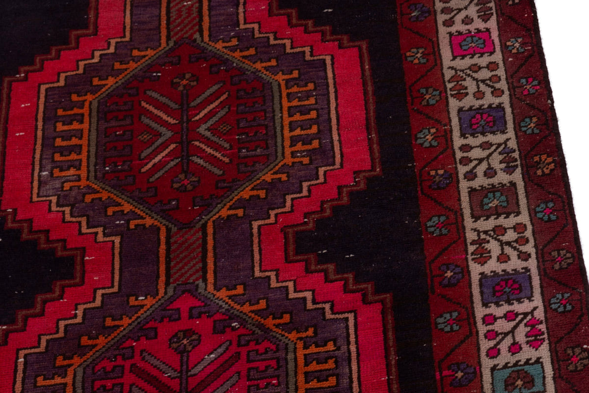 4069, Persian Ardabil Runner Rug