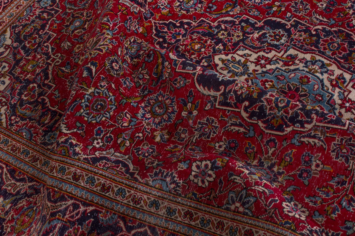 4105, Persian Kashan Oversized Rug