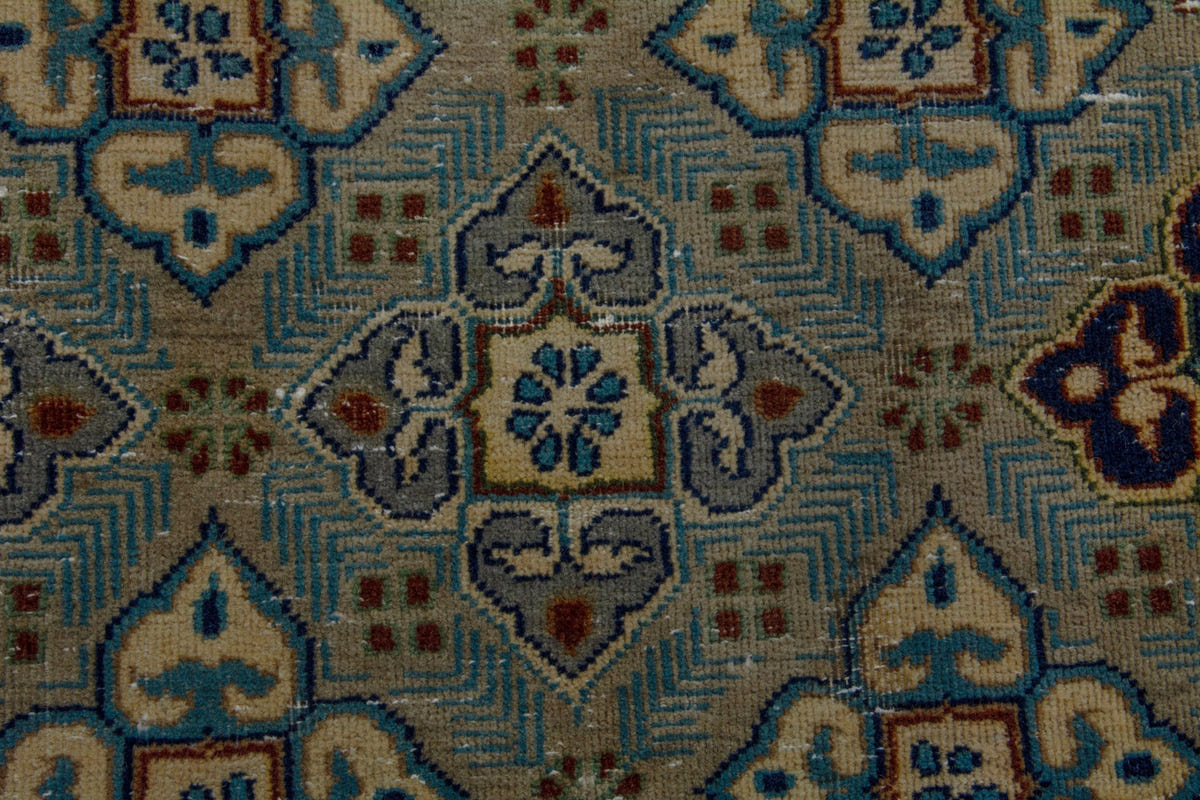 4154, Persian Kashan Oversized Rug