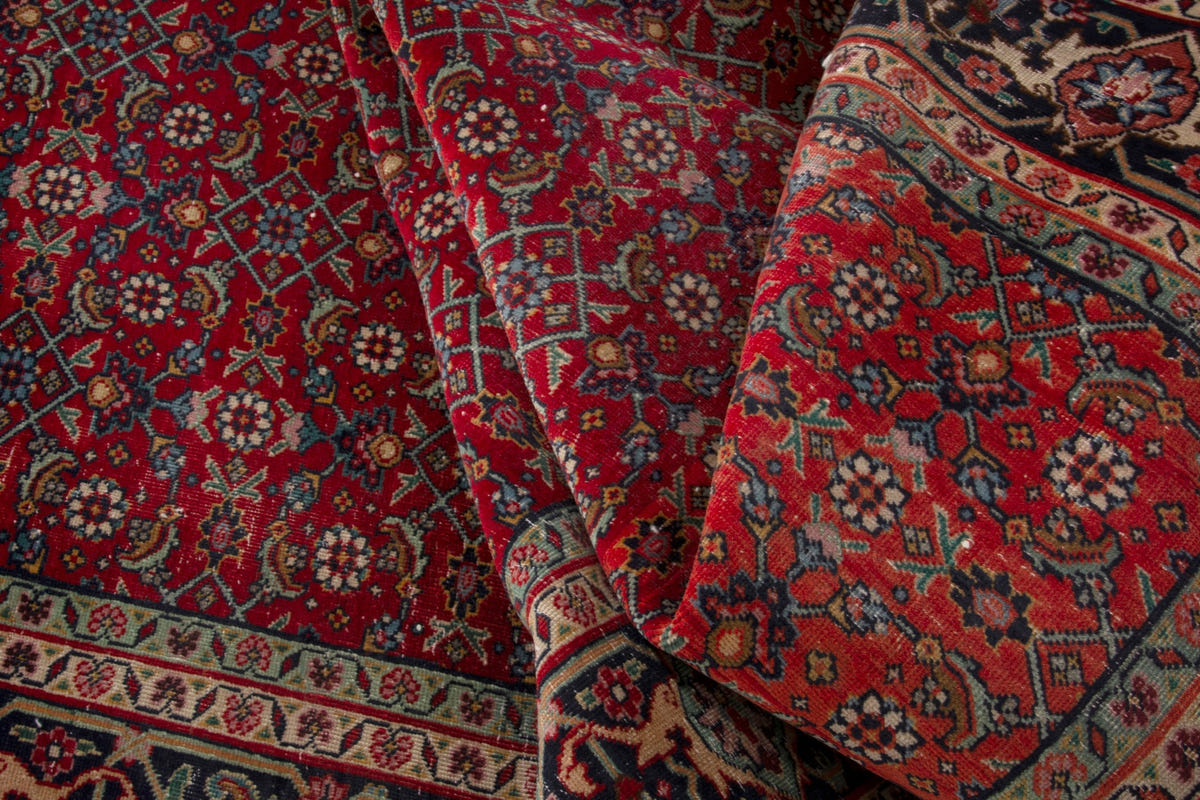 4222, Persian Tabriz Area Rug