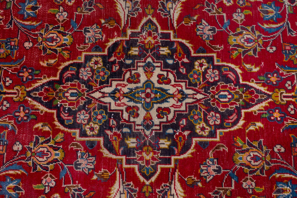 4251, Persian Kashan Area Rug