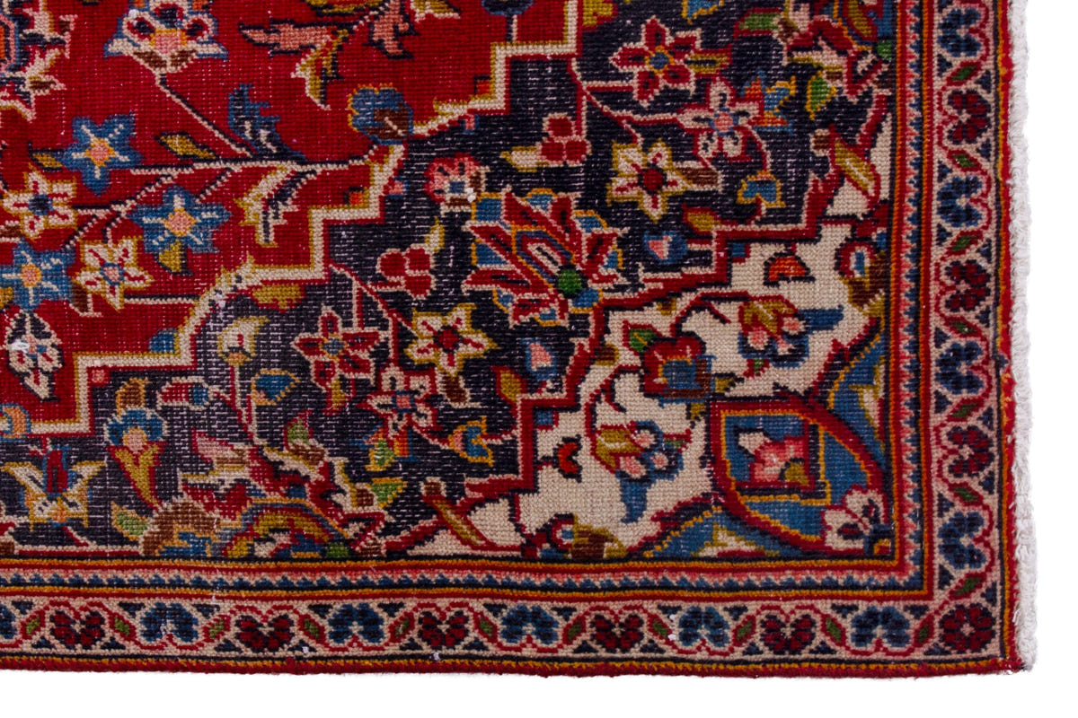 4251, Persian Kashan Area Rug