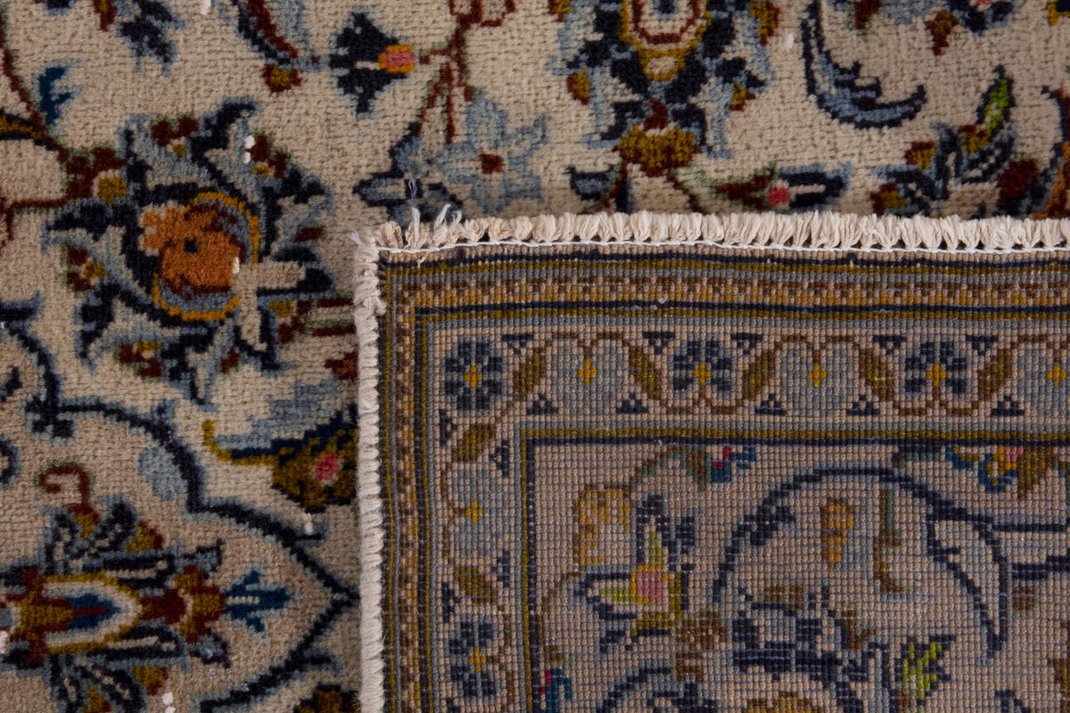 4269, Persian Kashan Area Rug