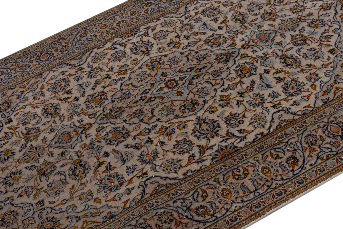 4269, Persian Kashan Area Rug