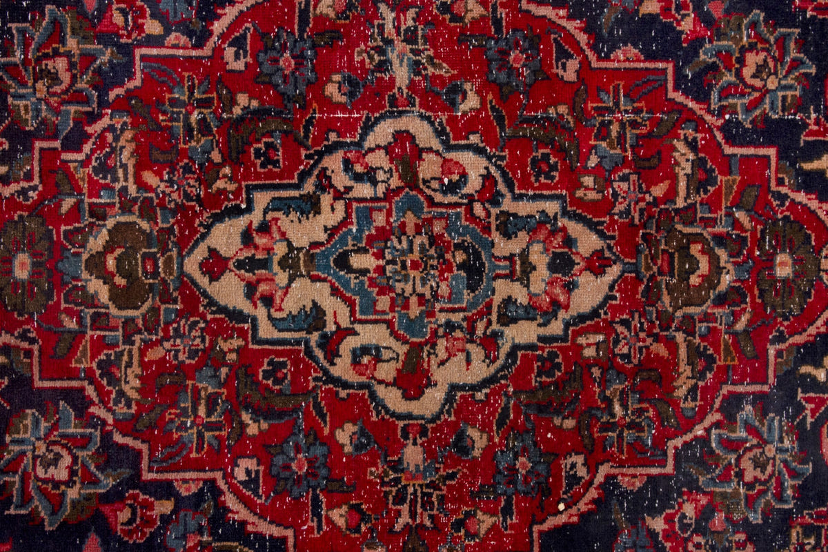 4275, Persian Kashan Area Rug