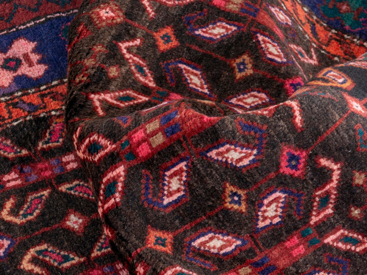 4332, Persian Hamadan Area Rug