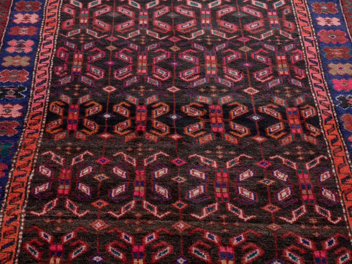 4332, Persian Hamadan Area Rug