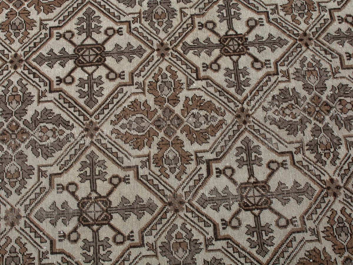 4460, Persian Ferdos Oversized Rug