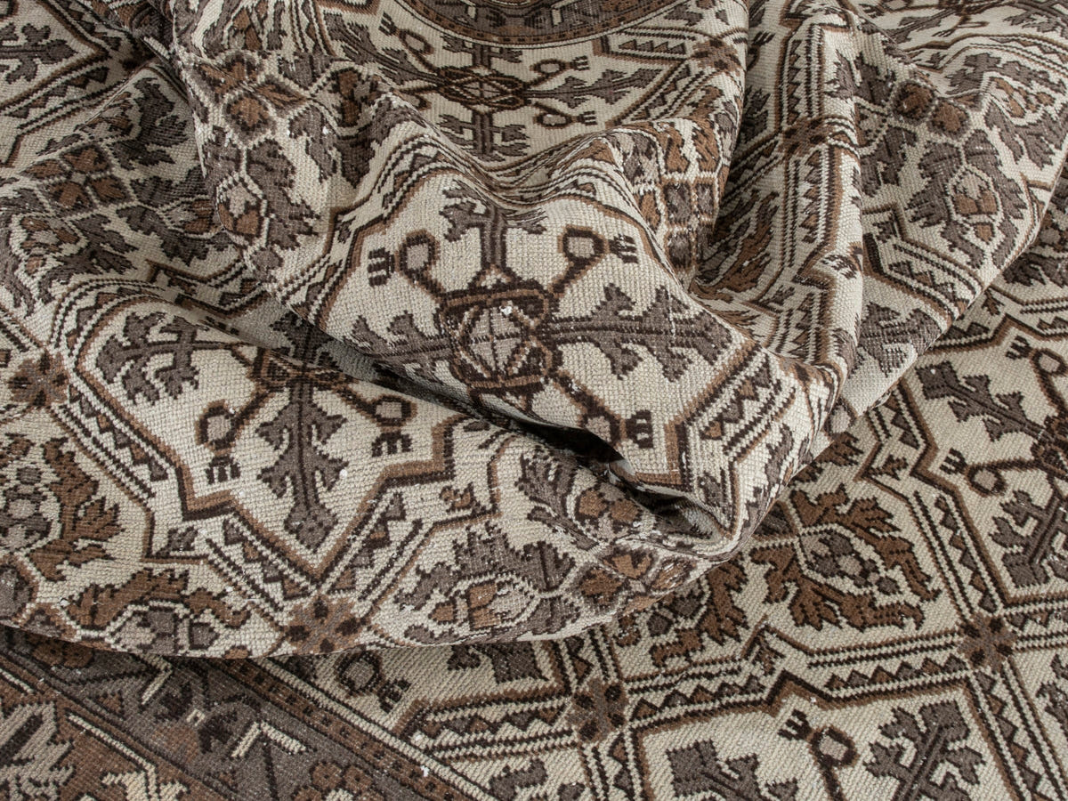 4460, Persian Ferdos Oversized Rug