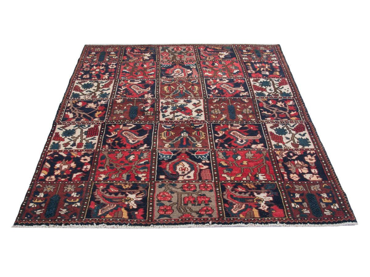 4498, Persian Bakhtiari Area Rug