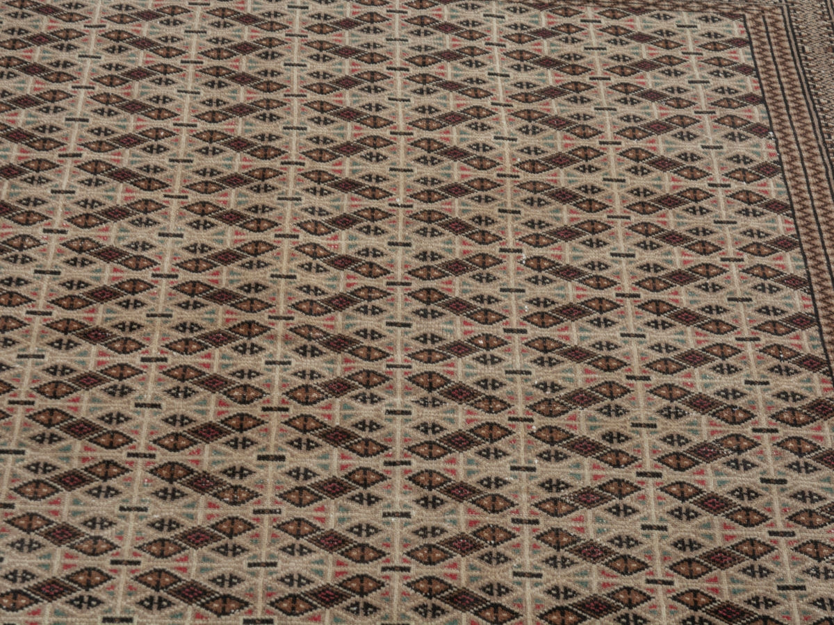 4568, Persian Torkaman Area Rug