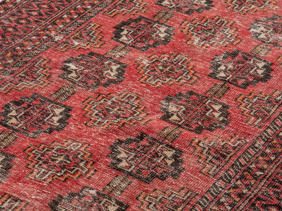 4611, Persian Torkaman Area Rug