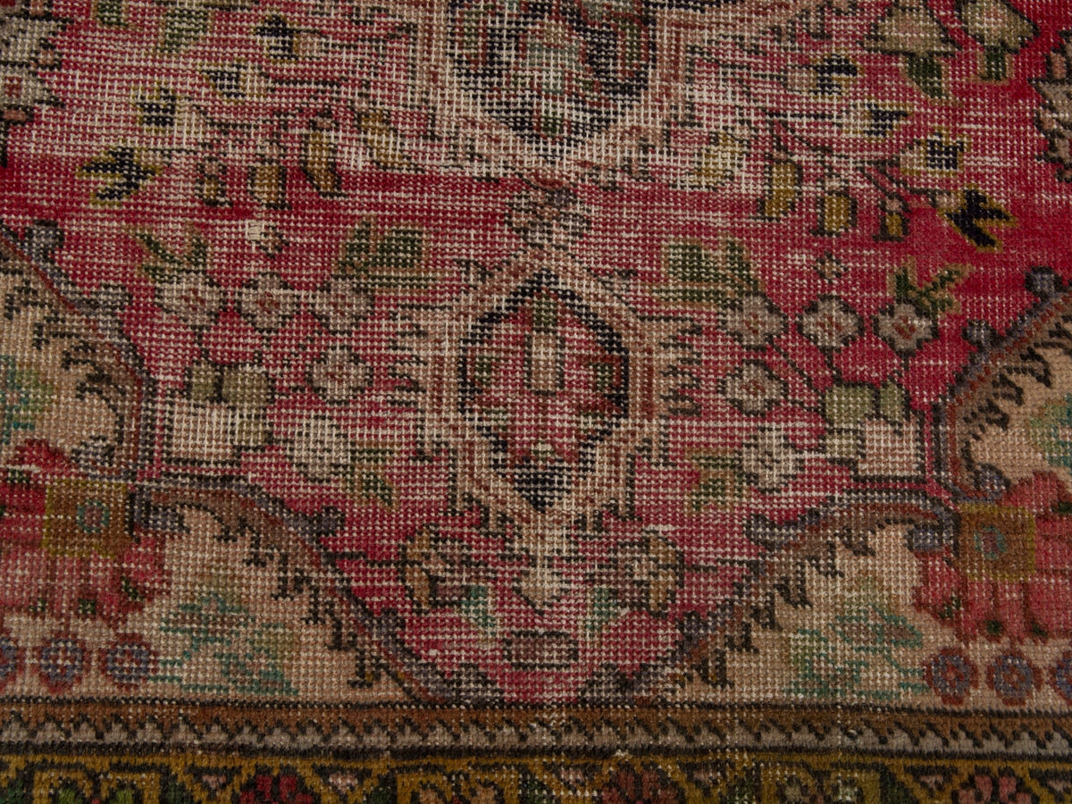 4650, Persian Tabriz Area Rug