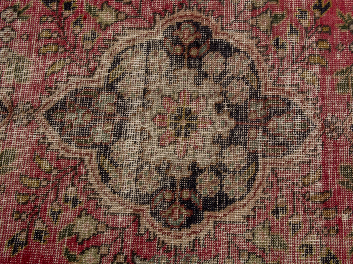 4650, Persian Tabriz Area Rug
