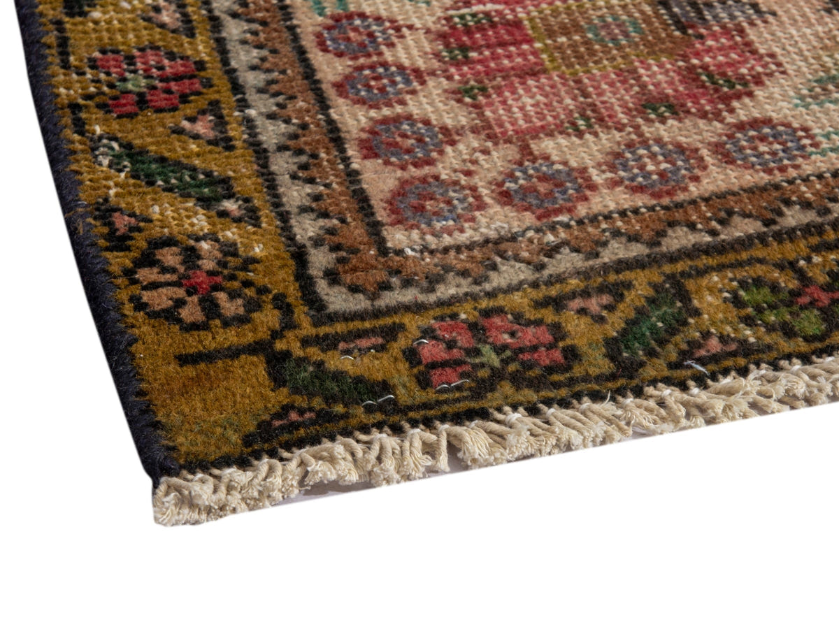 4650, Persian Tabriz Area Rug