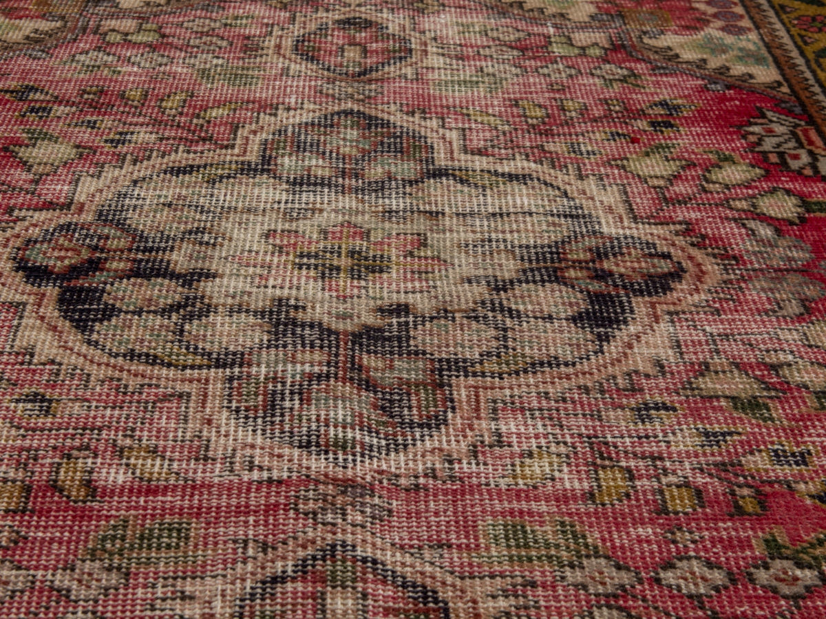 4650, Persian Tabriz Area Rug