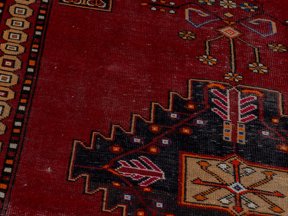 4668, Persian Ferdos Area Rug