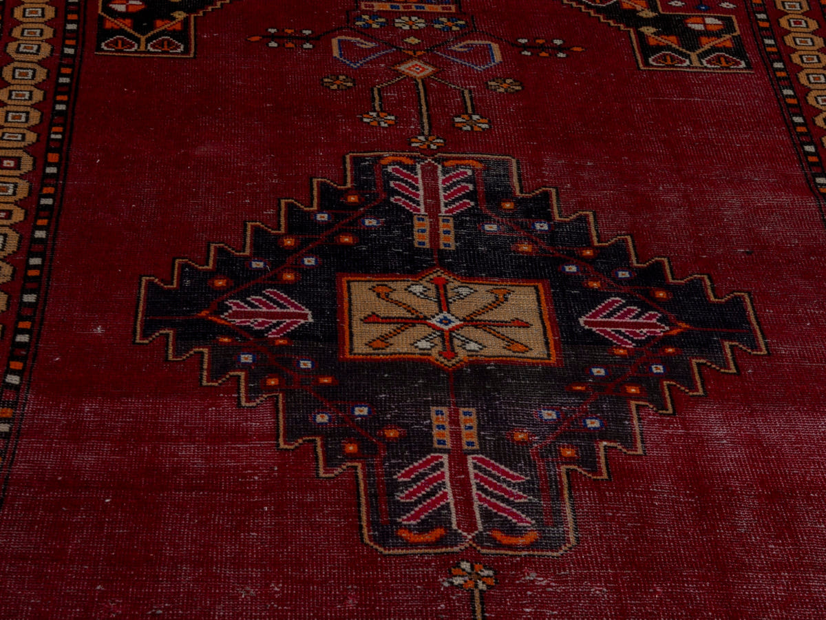 4668, Persian Ferdos Area Rug