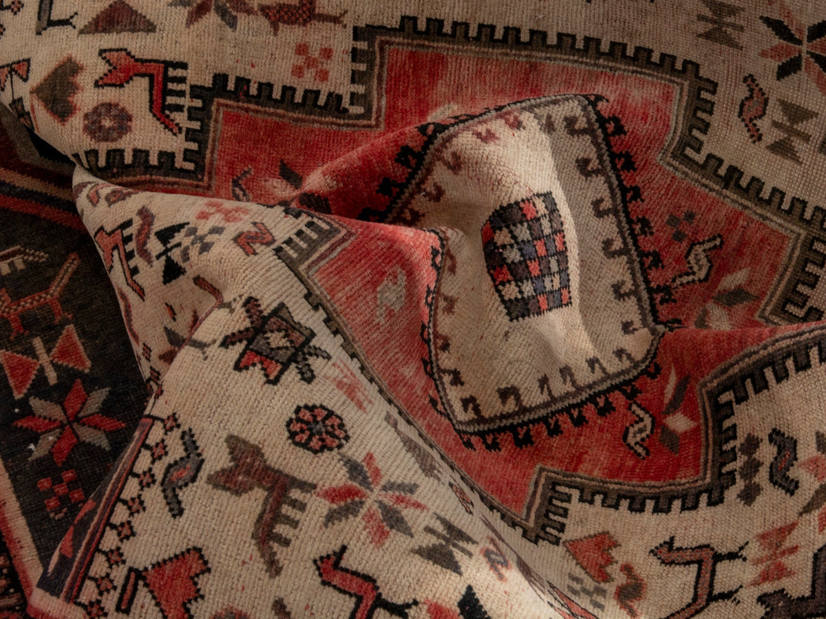 Persian Sirjan accent rug in cream and faded red, view 16 of 20