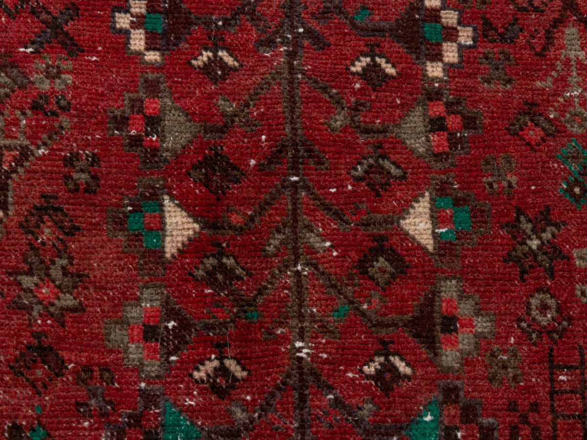 4700, Persian Shiraz Area Rug