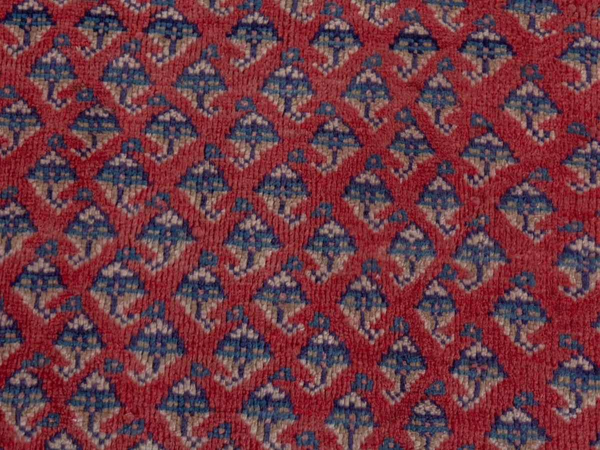 4736, Persian Arak Area Rug