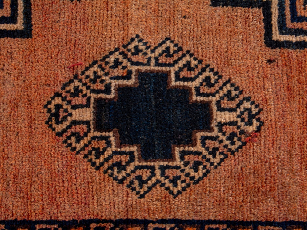 4765, Persian Shiraz Area Rug