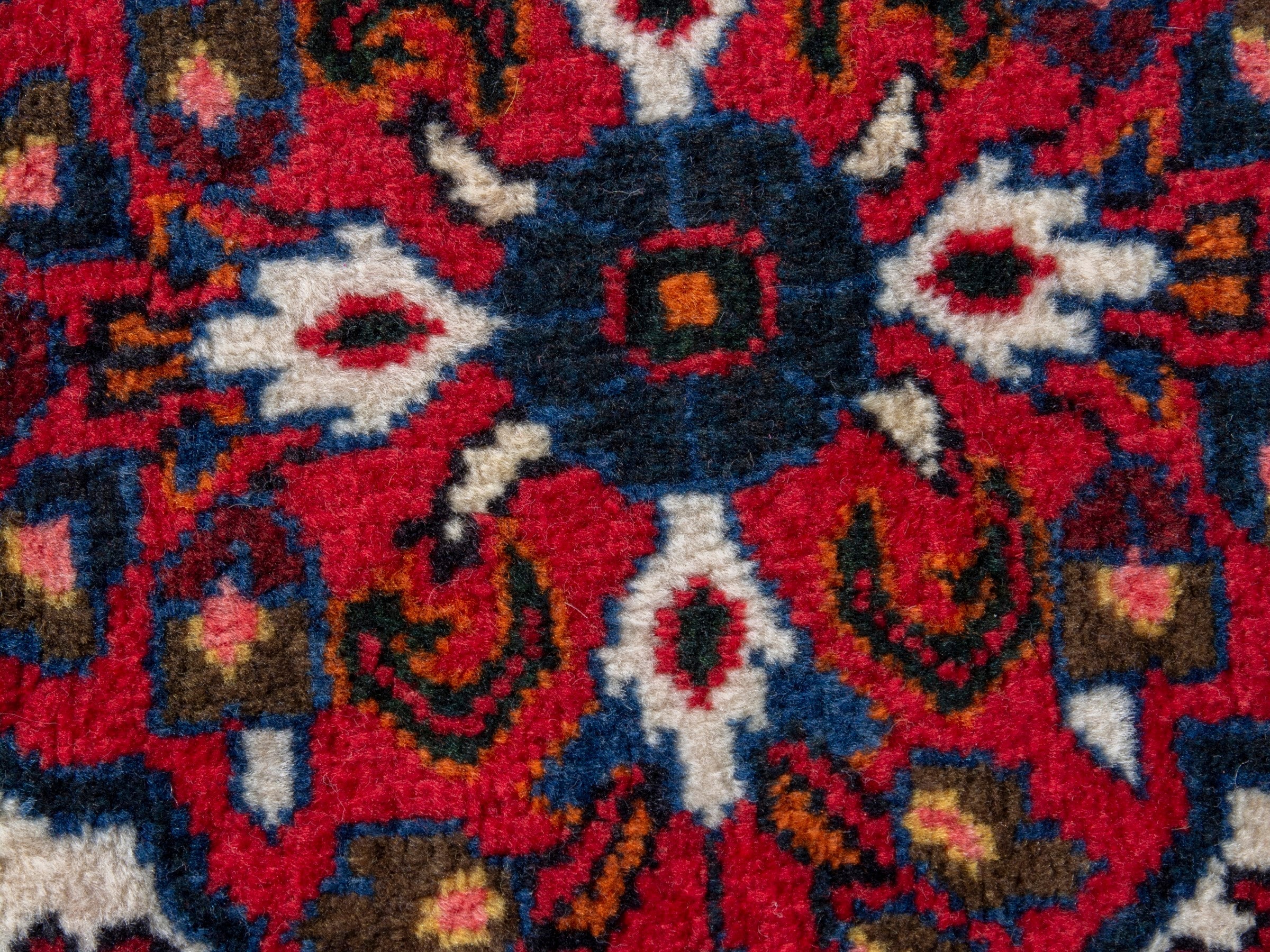 Persian Hamedan accent rug in deep red and ivory, view 7 of 9