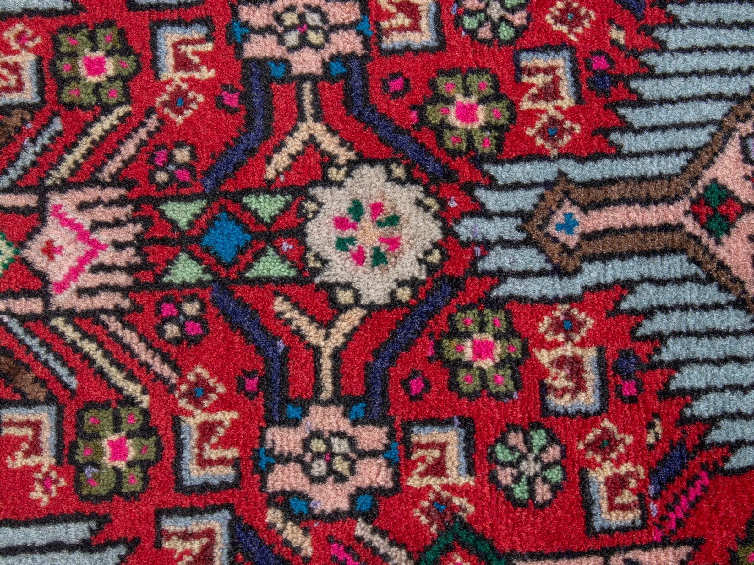 Persian Hamedan accent rug in deep red and cream, view 6 of 8