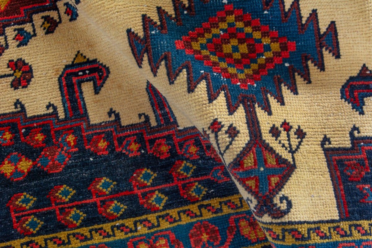 5004, Persian Vist Area Rug